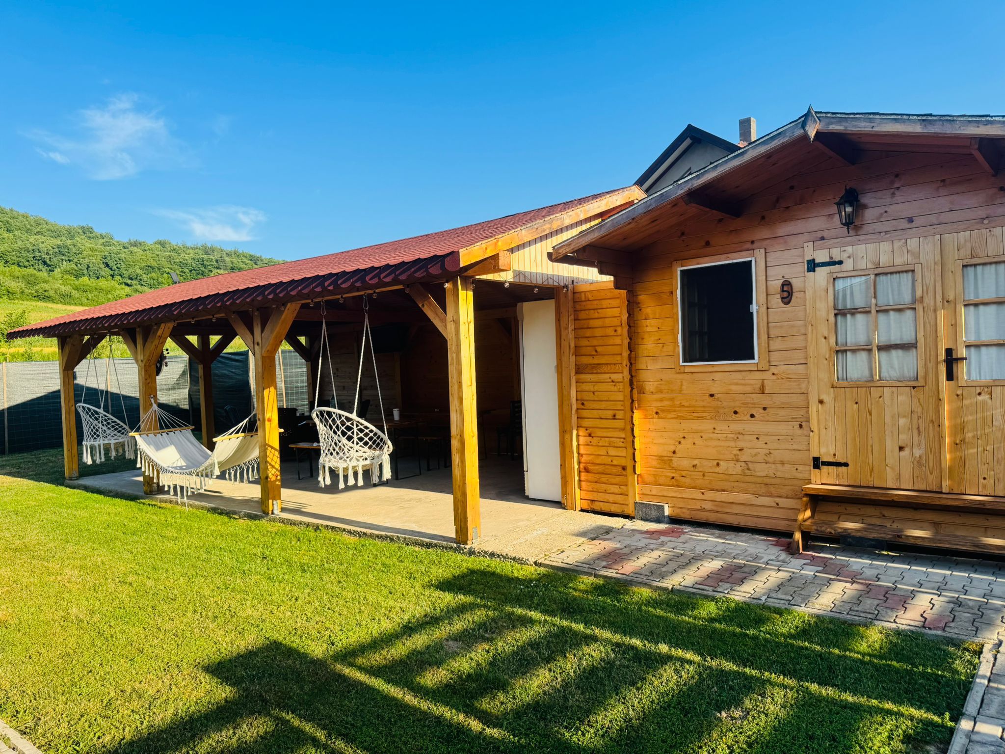 0c8e6e07-b858-4f87-afd9-4495f1de3d68 Căsuțele Eden Băile Figa