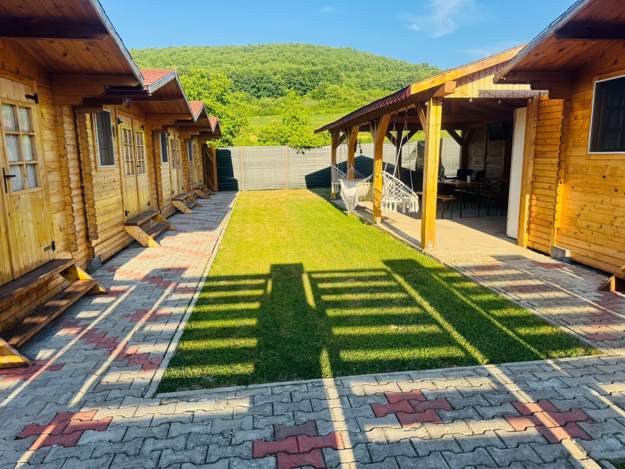 665a5300-23ed-4da3-8928-6dad39c9f00e Căsuțele Eden Băile Figa